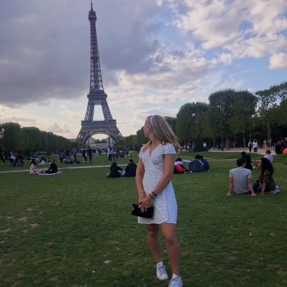 Meet your Posher, Sarah - Picture 3 of 3